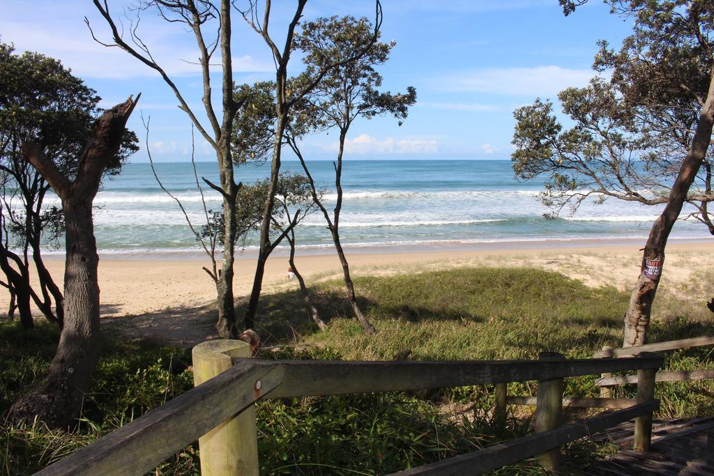 Park Beach Hotel Motel Coffs Harbour Bagian luar foto