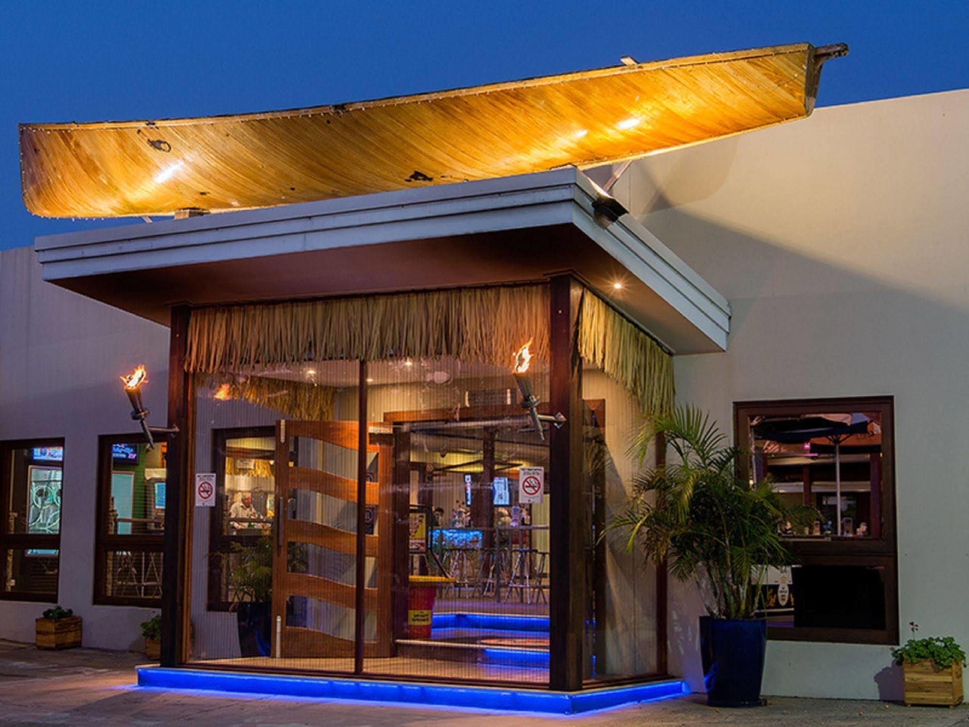 Park Beach Hotel Motel Coffs Harbour Bagian luar foto